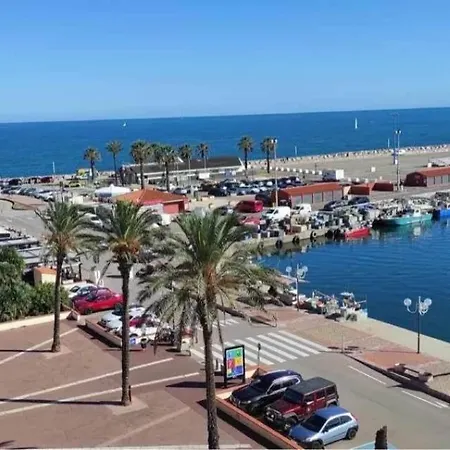 アパート Splendide Vue Sur Le Port St Cyp