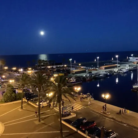 דירה Splendide Vue Sur Le Port St Cyp סן סיפריאן